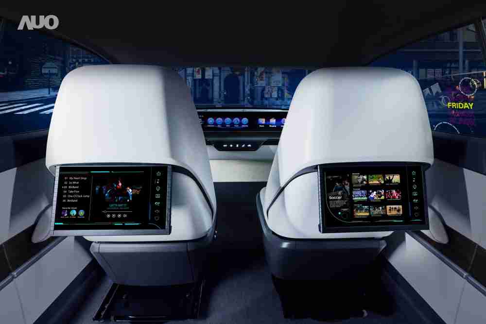 牛牛游戏新一代Smart Cockpit 2024，，以Micro LED先进显示技术优势，，，，创建〝可卷式后座娱乐显示器〞，，，仅在互动时才显示出所需画面及信息，，，扩充更丰富的娱乐和交互信息服务，，，，获国际奖项荣耀